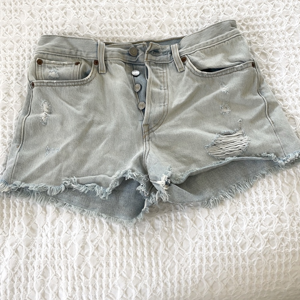 Levi’s Shorts 27